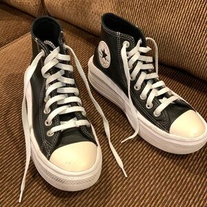 Converse Chuck Taylors All Star High Tops Size 6.5